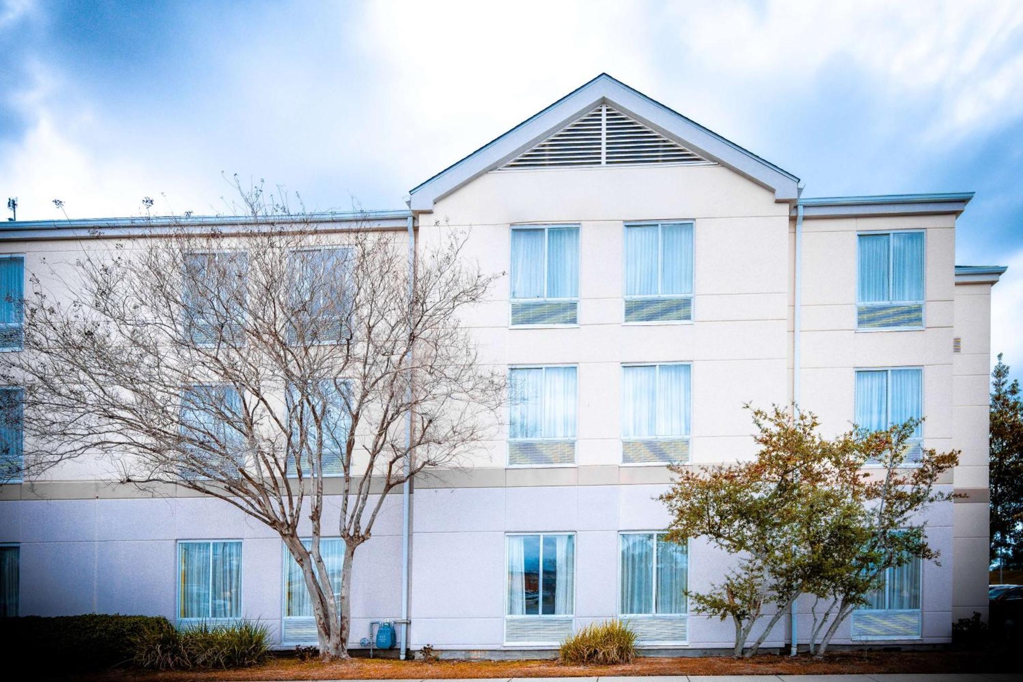 Hotel Wyndham Garden New Orleans Airport Kenner Exterior foto